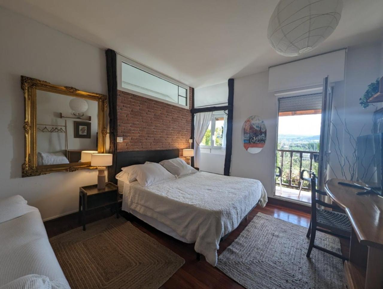 Casa Rural Bilbao Caserio Gondra Alquiler Habitaciones Мунгия Экстерьер фото